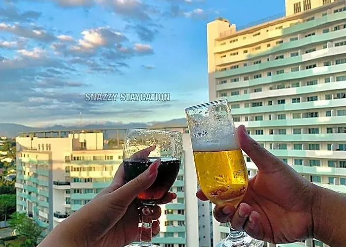 Hotel The Residences At Commonwealth Quezon By Snazzy Staycation Manila
