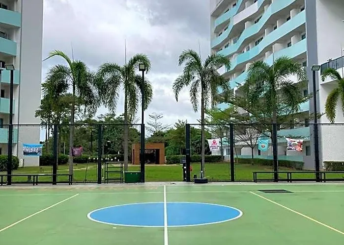 Hotel The Residences At Commonwealth Quezon By Snazzy Staycation *