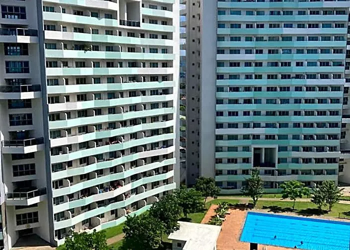 Hotel The Residences At Commonwealth Quezon By Snazzy Staycation Manila